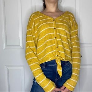 Stripped v-neck long sleeve yellow/gold and white